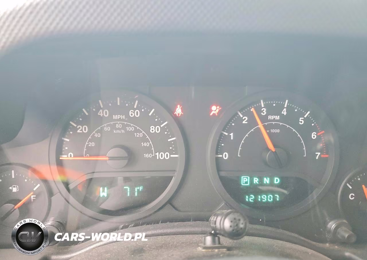 2007 Jeep Wrangler X VIN:1J8GA39197L155611 - 9