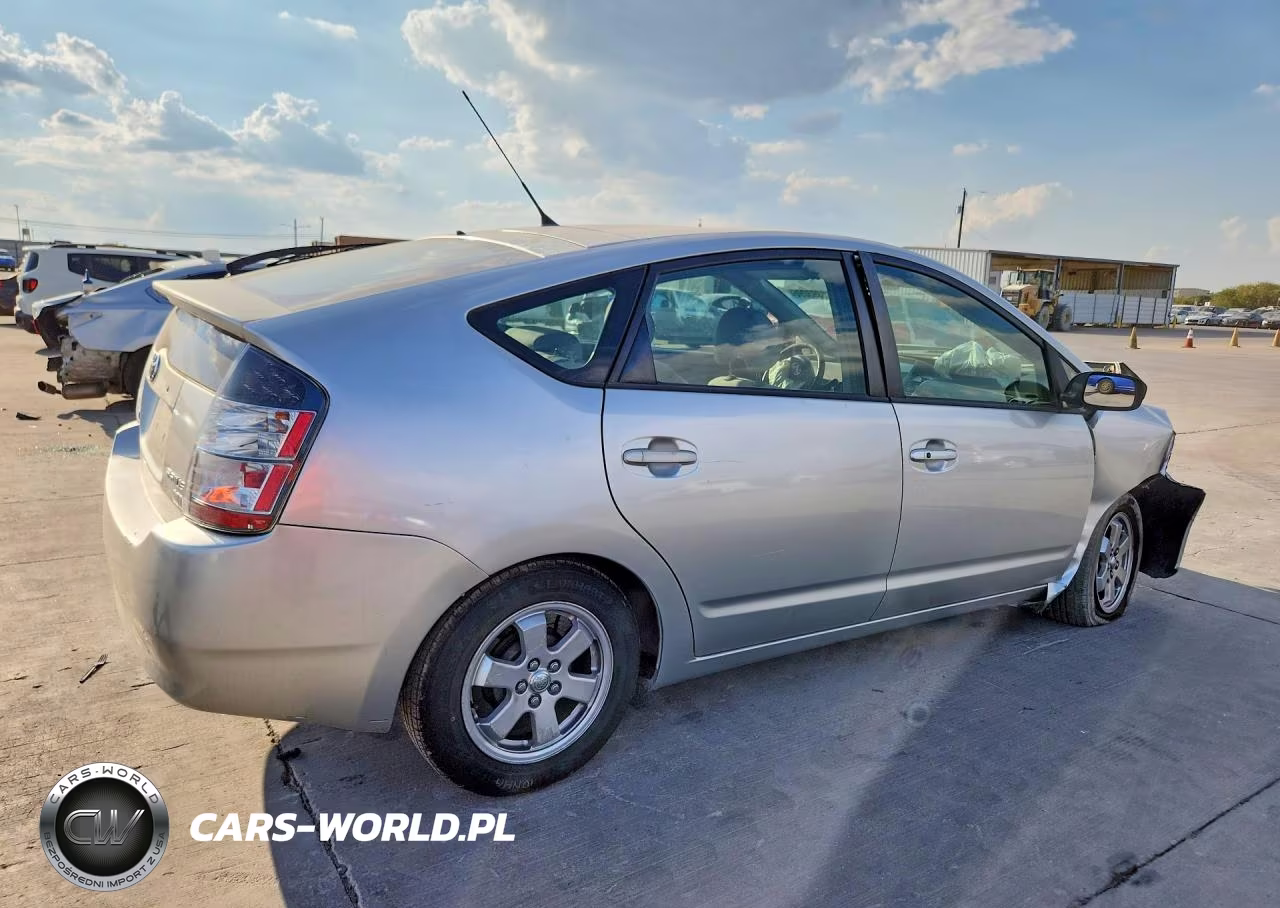 2004 Toyota Prius Base VIN:JTDKB20U140055838 - 3