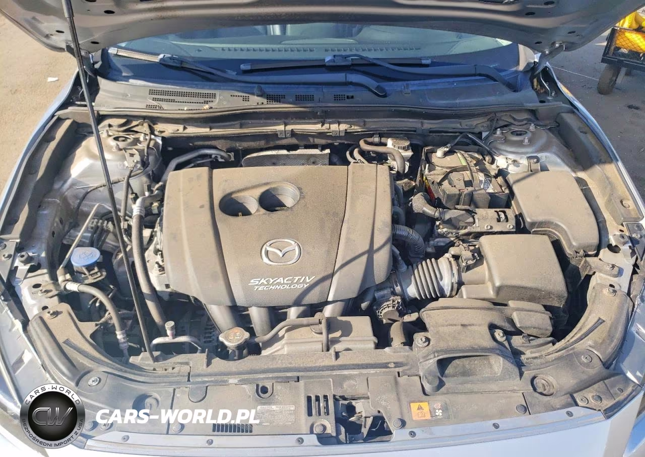2018 Mazda 3 Touring VIN:3MZBN1L33JM218211 - 11