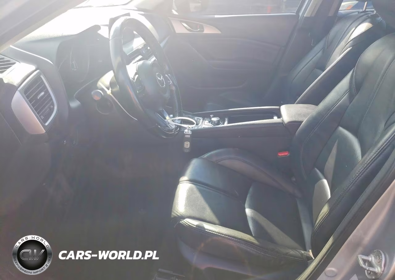 2018 Mazda 3 Touring VIN:3MZBN1L33JM218211 - 7