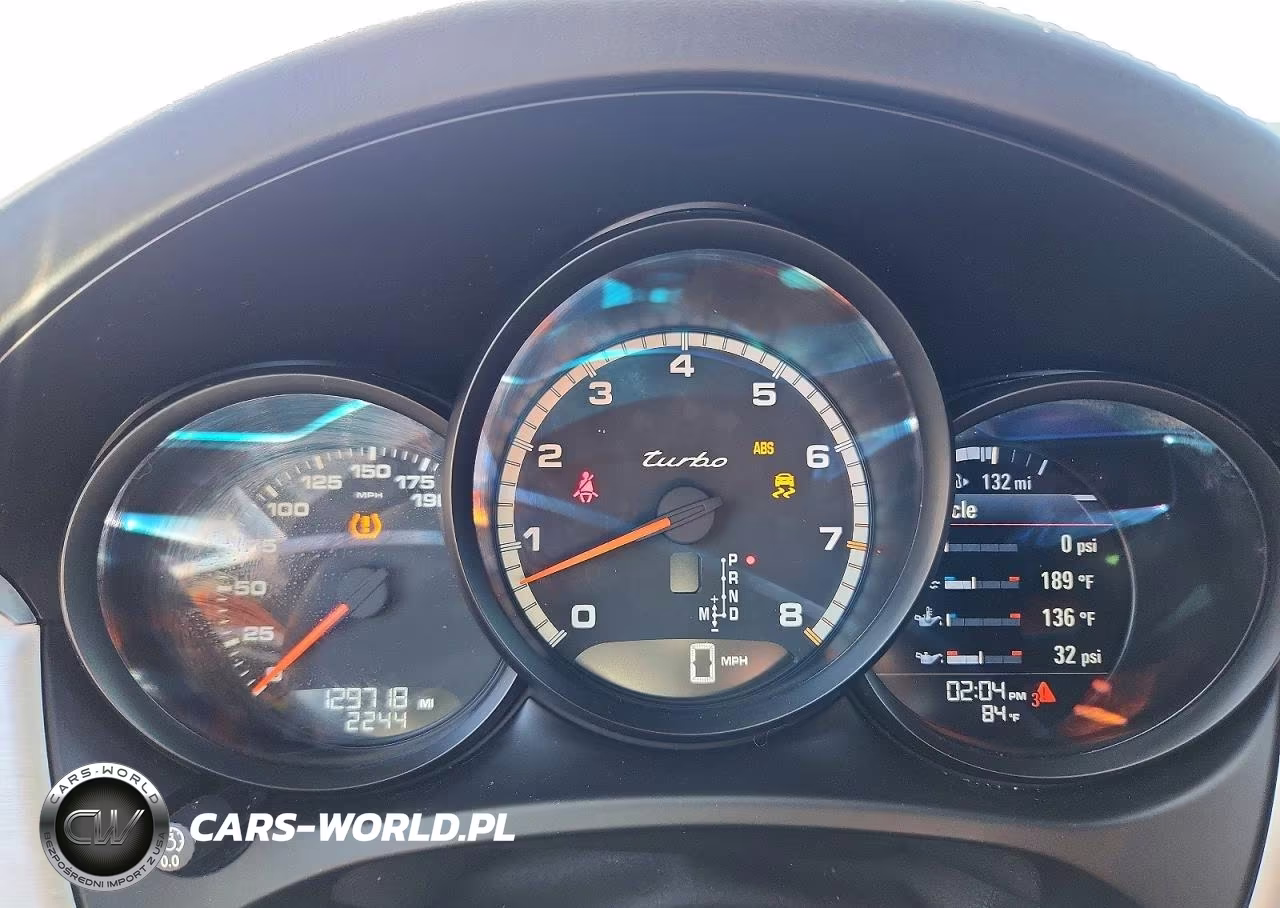 2015 Porsche Macan Turbo VIN:WP1AF2A51FLB92415 - 9