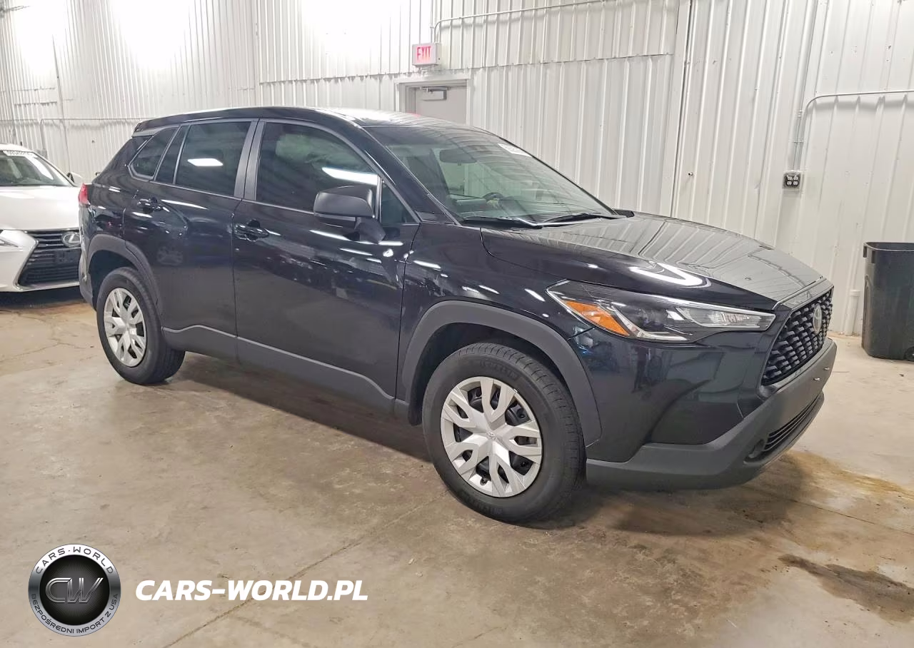 2022 Toyota Corolla Cross L VIN:7MUAAABG9NV036667 - 4