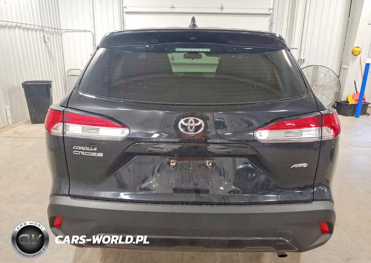 2022 Toyota Corolla Cross L VIN:7MUAAABG9NV036667 - 6