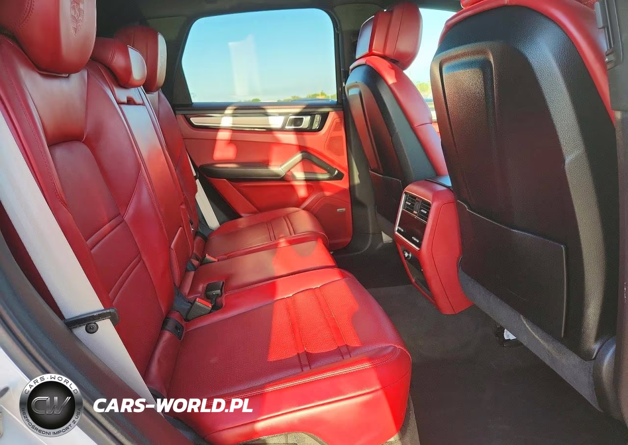 2023 Porsche Cayenne Base VIN:WP1AA2AY9PDA02252 - 11
