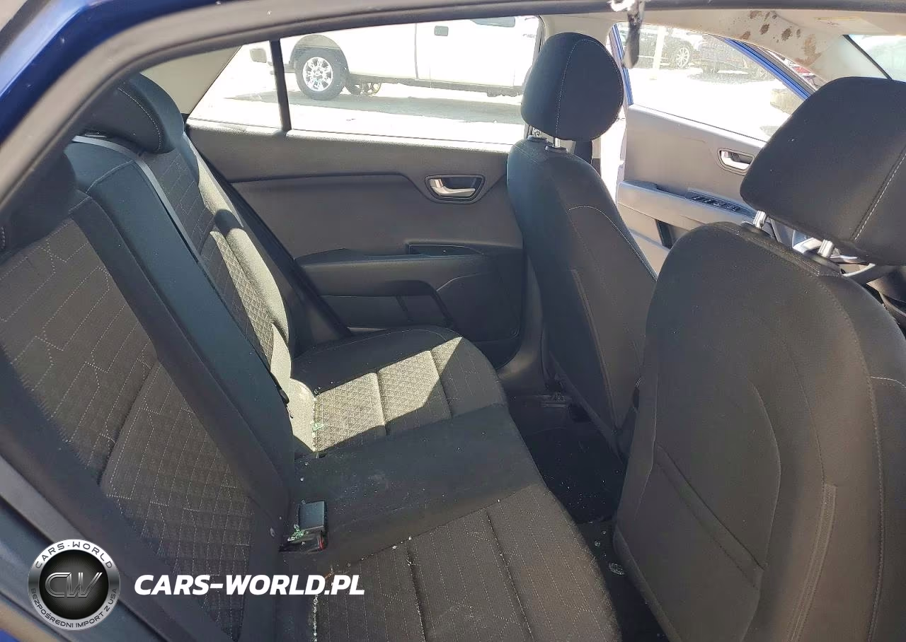 2018 Kia Rio S VIN:3KPA24AB0JE053487 - 10