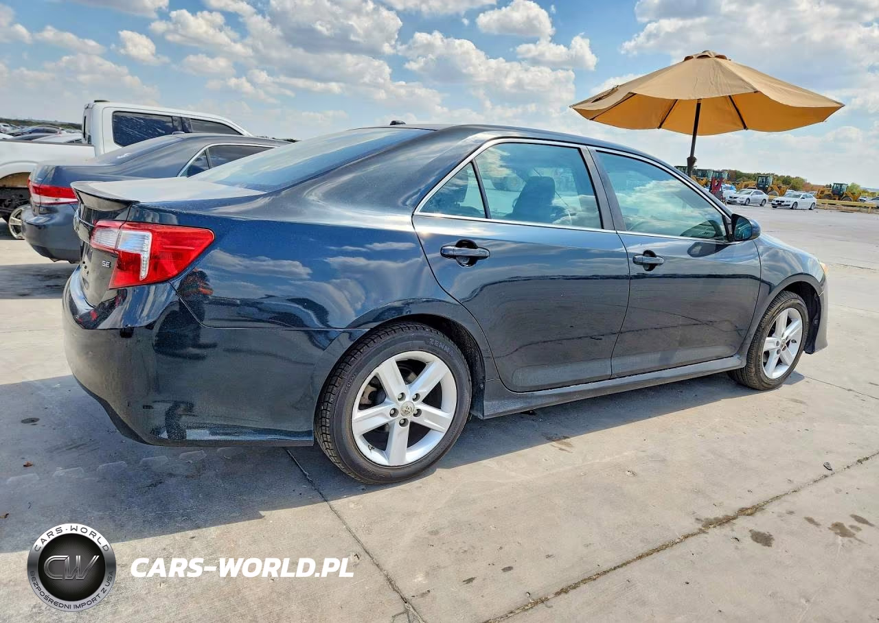 2014 Toyota Camry Se VIN:4T1BF1FK7EU408349 - 3