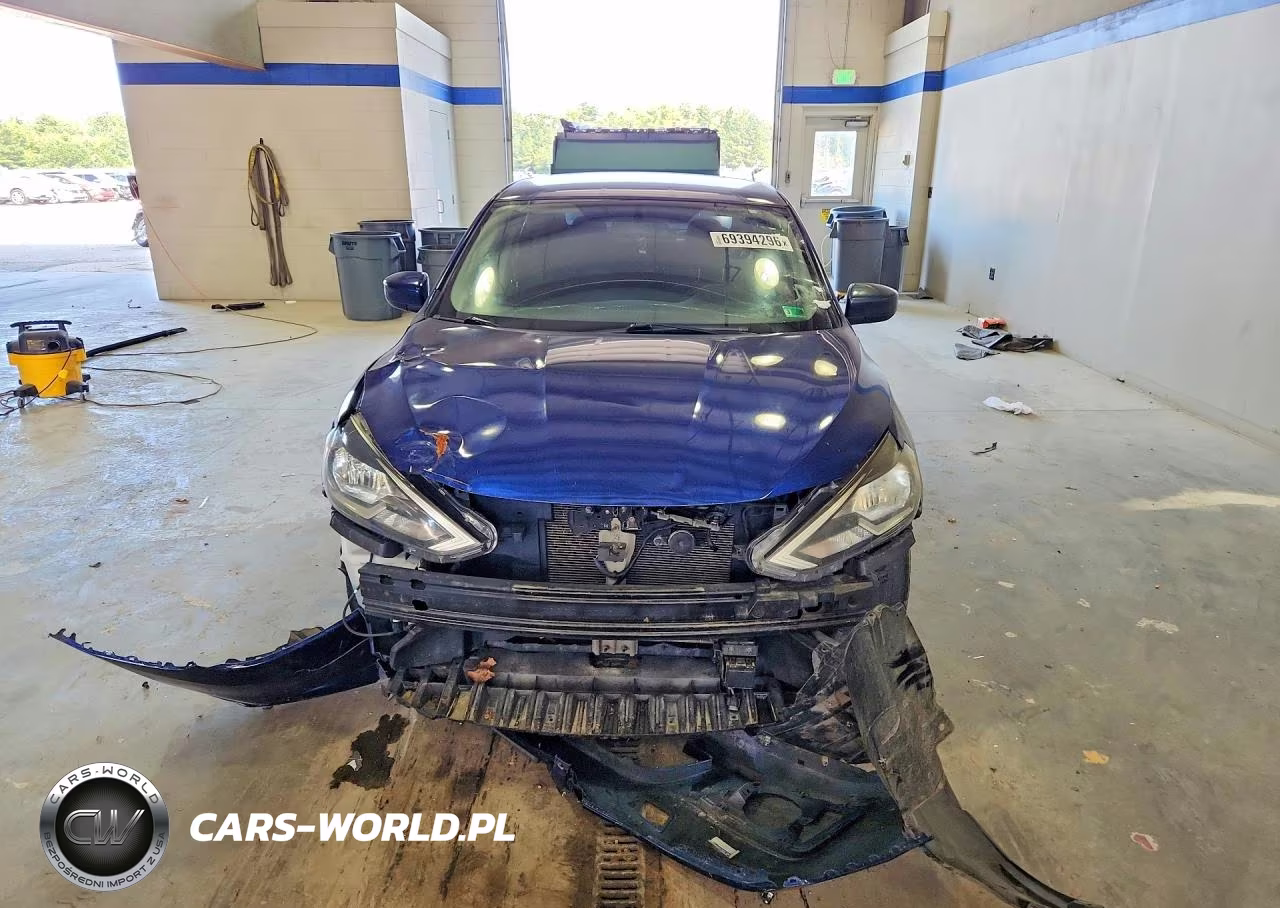 2018 Nissan Sentra S VIN:3N1AB7AP6JY325992 - 5