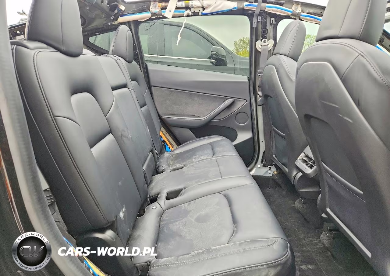 2021 Tesla Model Y VIN:5YJYGDEE9MF068251 - 10