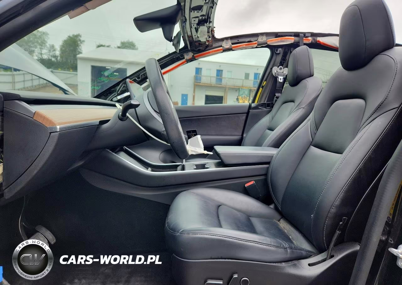 2021 Tesla Model Y VIN:5YJYGDEE9MF068251 - 7