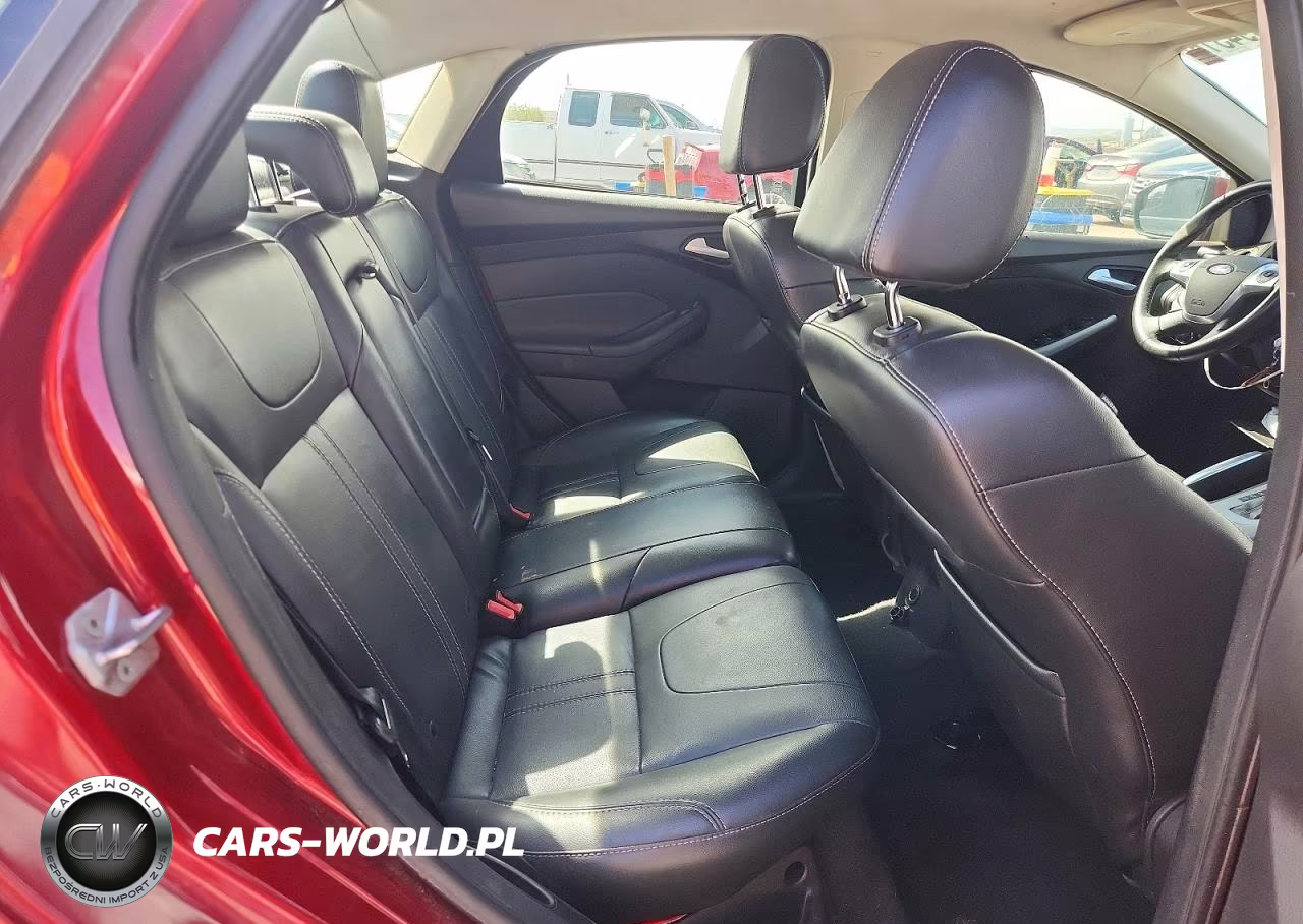 2014 Ford Focus Se VIN:1FADP3F22EL110339 - 10