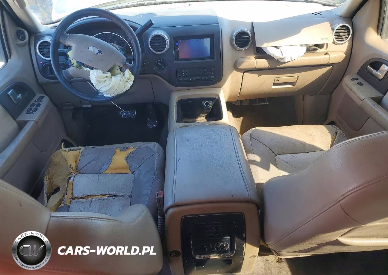 2004 Ford Expedition Eddie Bauer VIN:1FMPU18L54LA63389 - 8