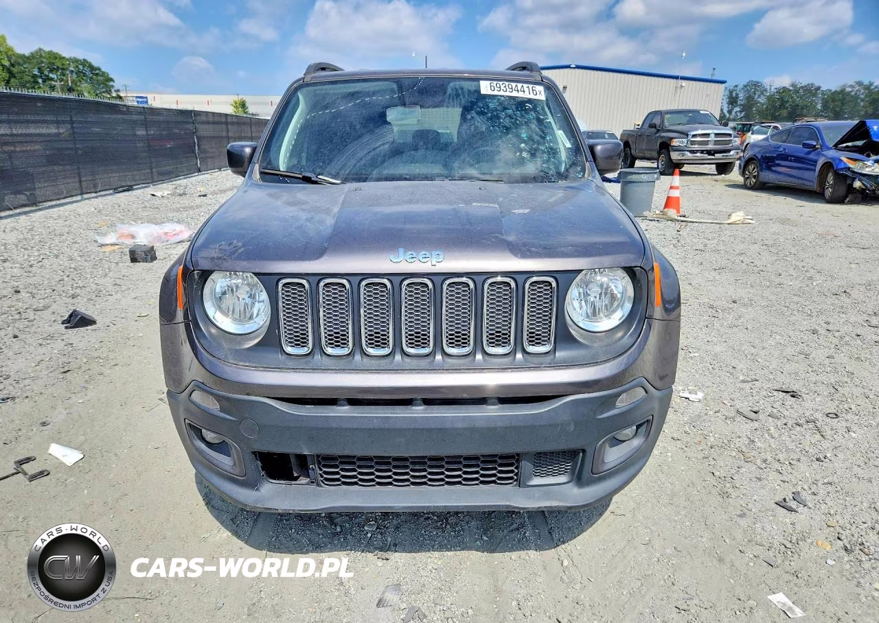 2018 Jeep Renegade Latitude VIN:ZACCJABB6JPJ66059 - 5