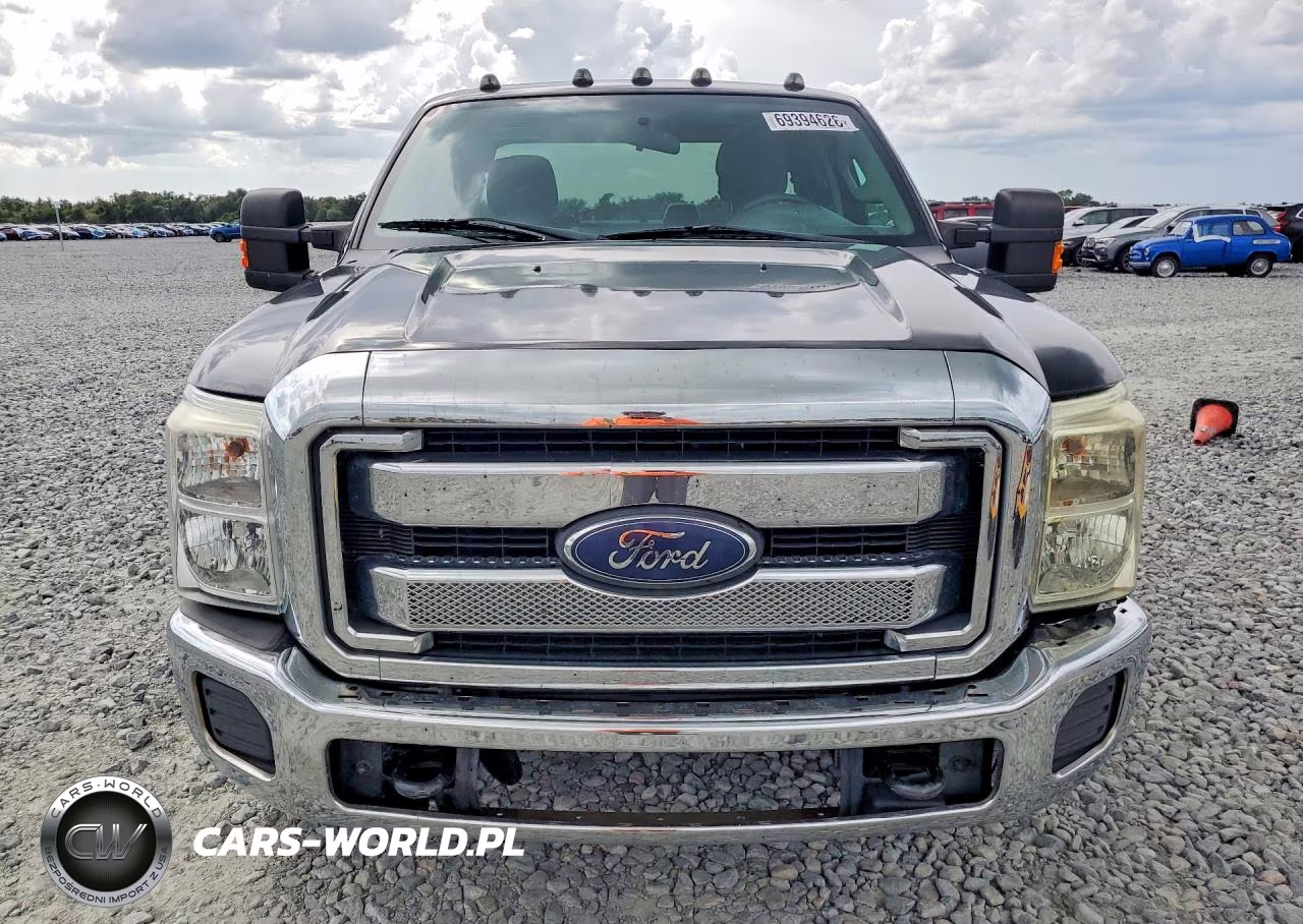 2016 Ford F350 Super Duty VIN:1FD8X3G61GEC74682 - 5
