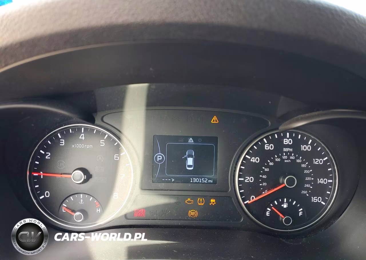 2017 Kia Optima Lx VIN:5XXGT4L33HG170446 - 9