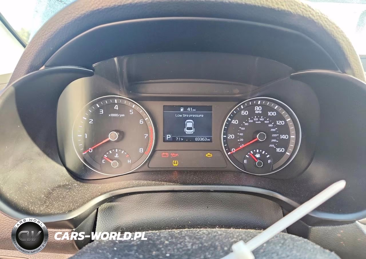 2019 Kia Forte Lxs VIN:3KPF24AD6KE111255 - 9