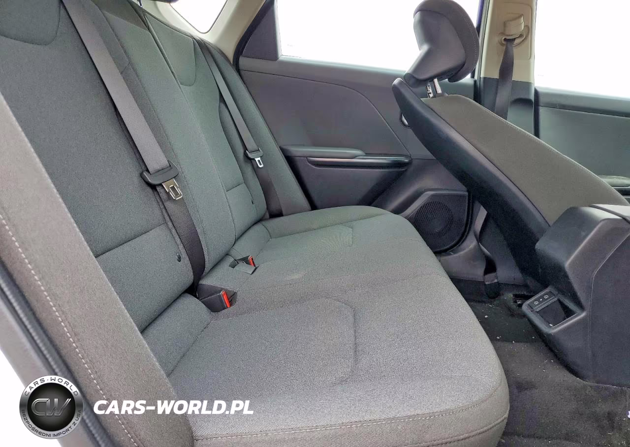 2025 Kia K4 Lxs VIN:3KPFT4DE4SE058539 - 10