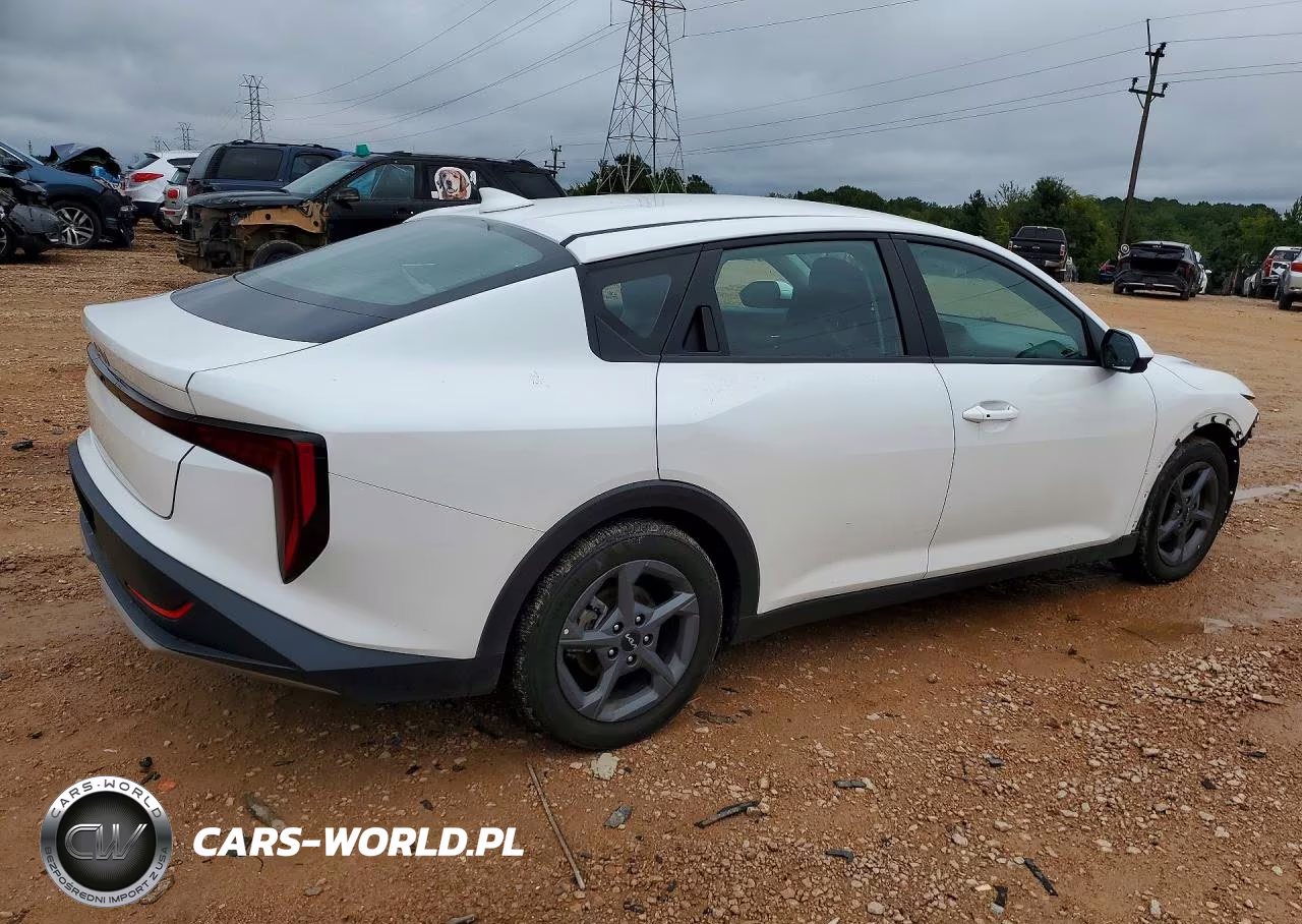 2025 Kia K4 Lxs VIN:3KPFT4DE4SE058539 - 3