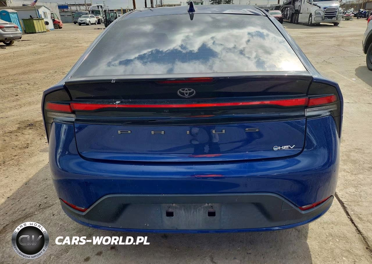 2023 Toyota Prius Le VIN:JTDACAAU4P3001499 - 6
