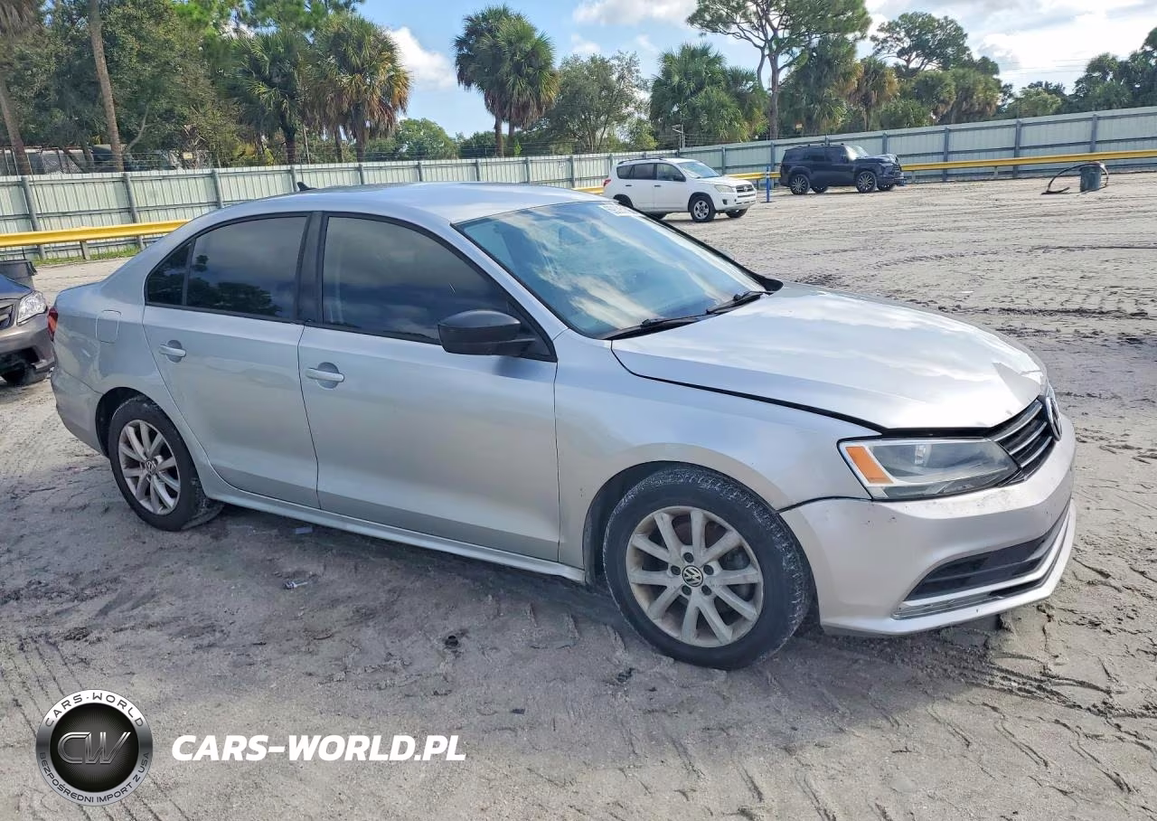 2015 Volkswagen Jetta Se VIN:3VWD17AJ4FM239536 - 4