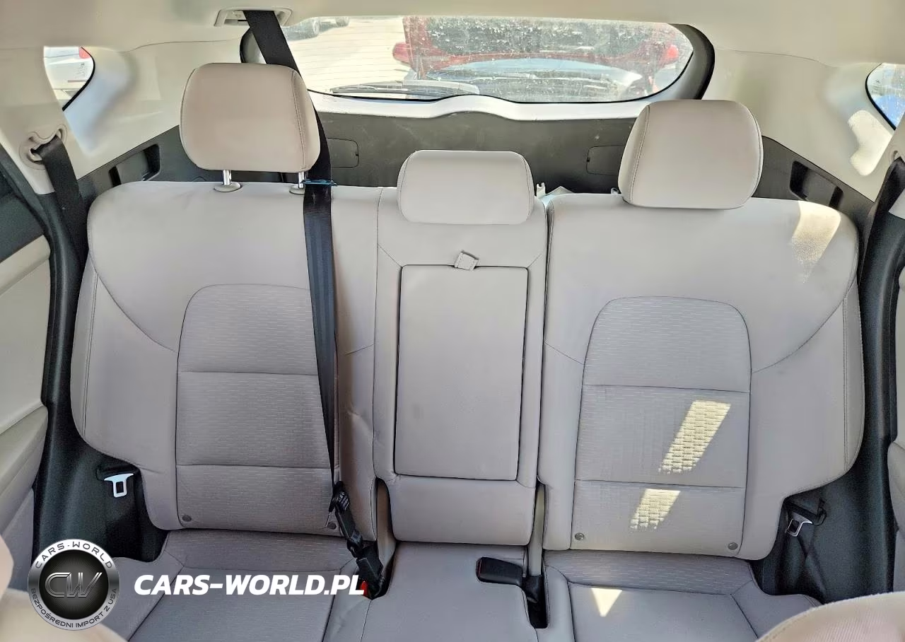 2021 Hyundai Tucson Value VIN:KM8J33A45MU318141 - 10