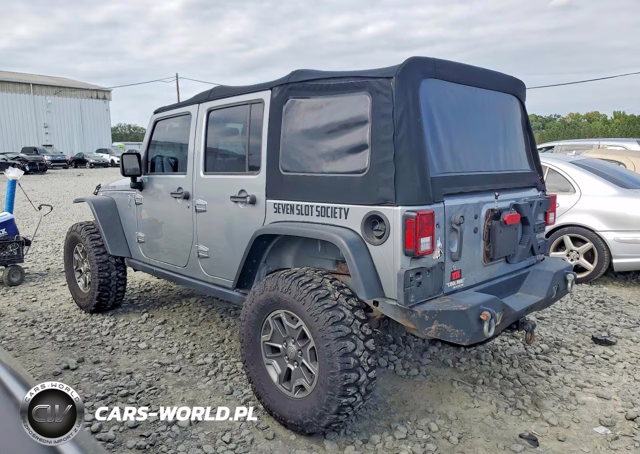 2015 Jeep Wrangler Unlimited Rubicon VIN:1C4BJWFG8FL511220 - 2