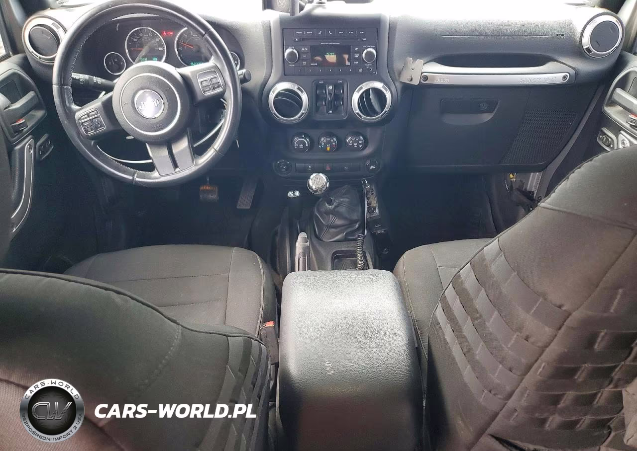 2015 Jeep Wrangler Unlimited Rubicon VIN:1C4BJWFG8FL511220 - 8