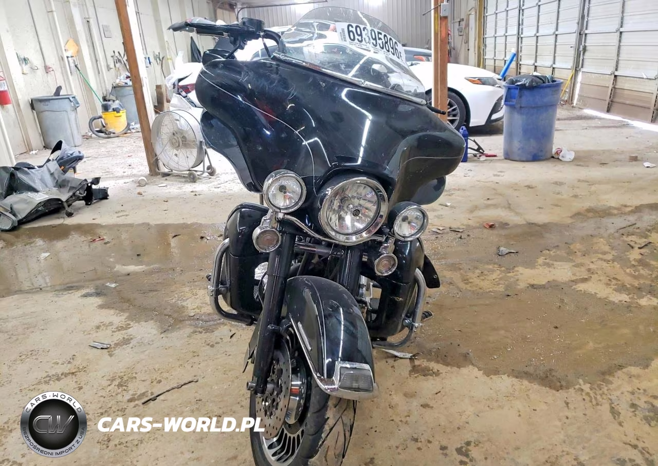 2011 Harley-Davidson Flhtk VIN:1HD1KEM15BB652388 - 2