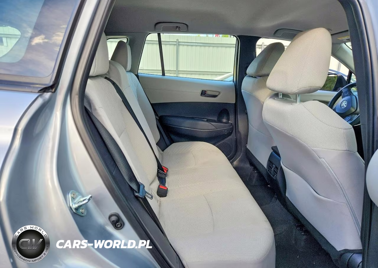 2024 Toyota Corolla Cross L VIN:7MUAAAAG4RV092202 - 11