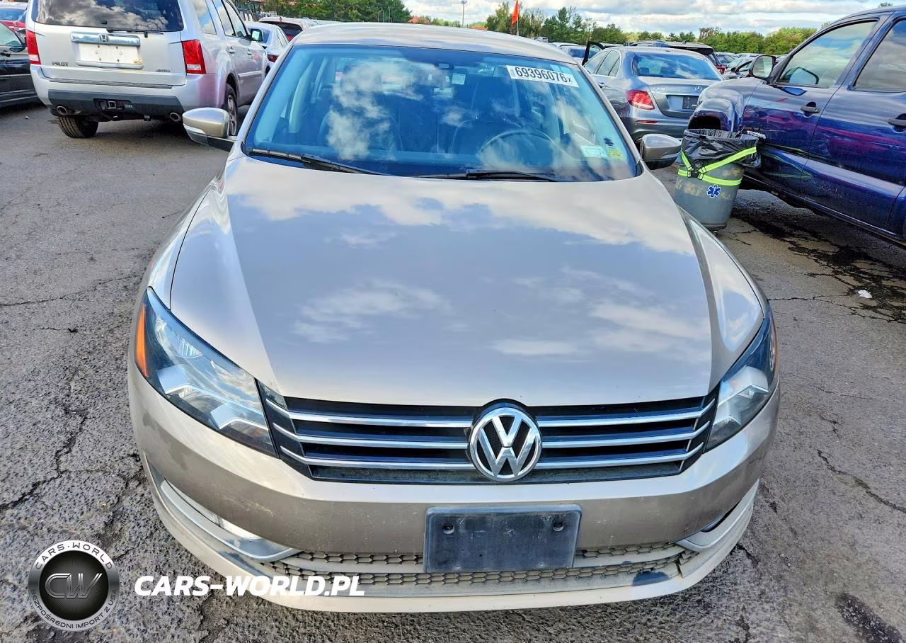 2015 Volkswagen Passat S VIN:1VWAT7A39FC109879 - 5