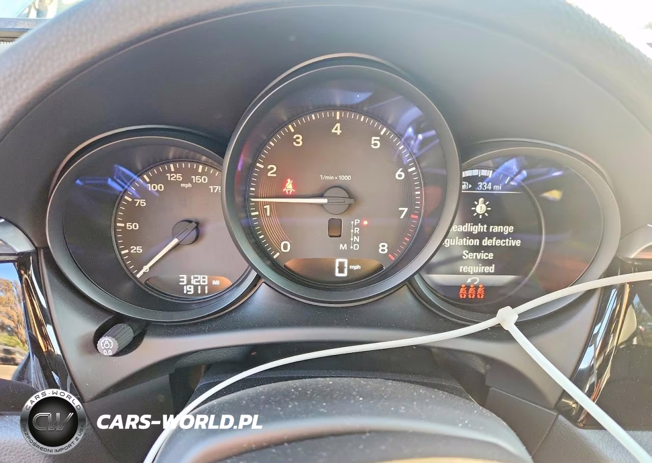 2026 Porsche Macan Base VIN:WP1AA2A58TLB11677 - 9