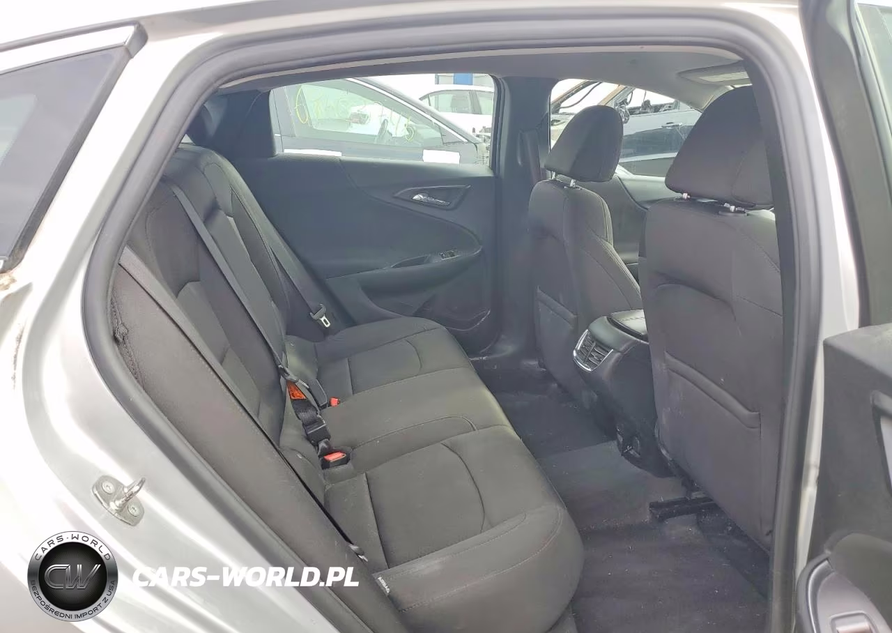 2018 Chevrolet Malibu Hybrid VIN:1G1ZF5SU2JF250804 - 10