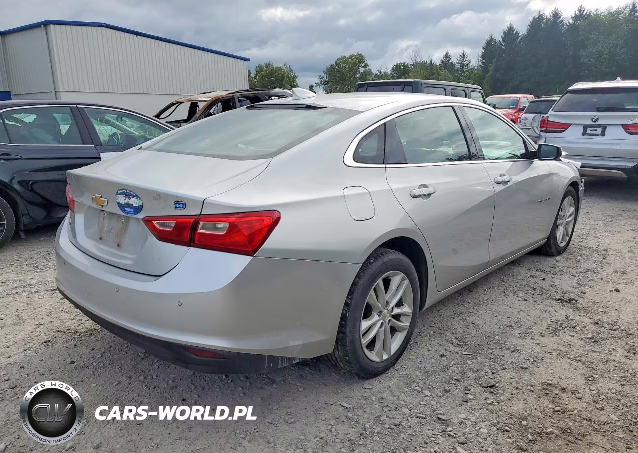 2018 Chevrolet Malibu Hybrid VIN:1G1ZF5SU2JF250804 - 3
