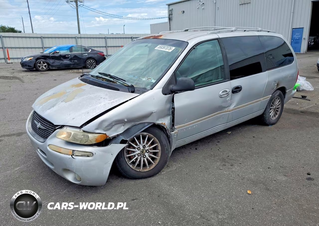 1999 Chrysler Town & Country Limited