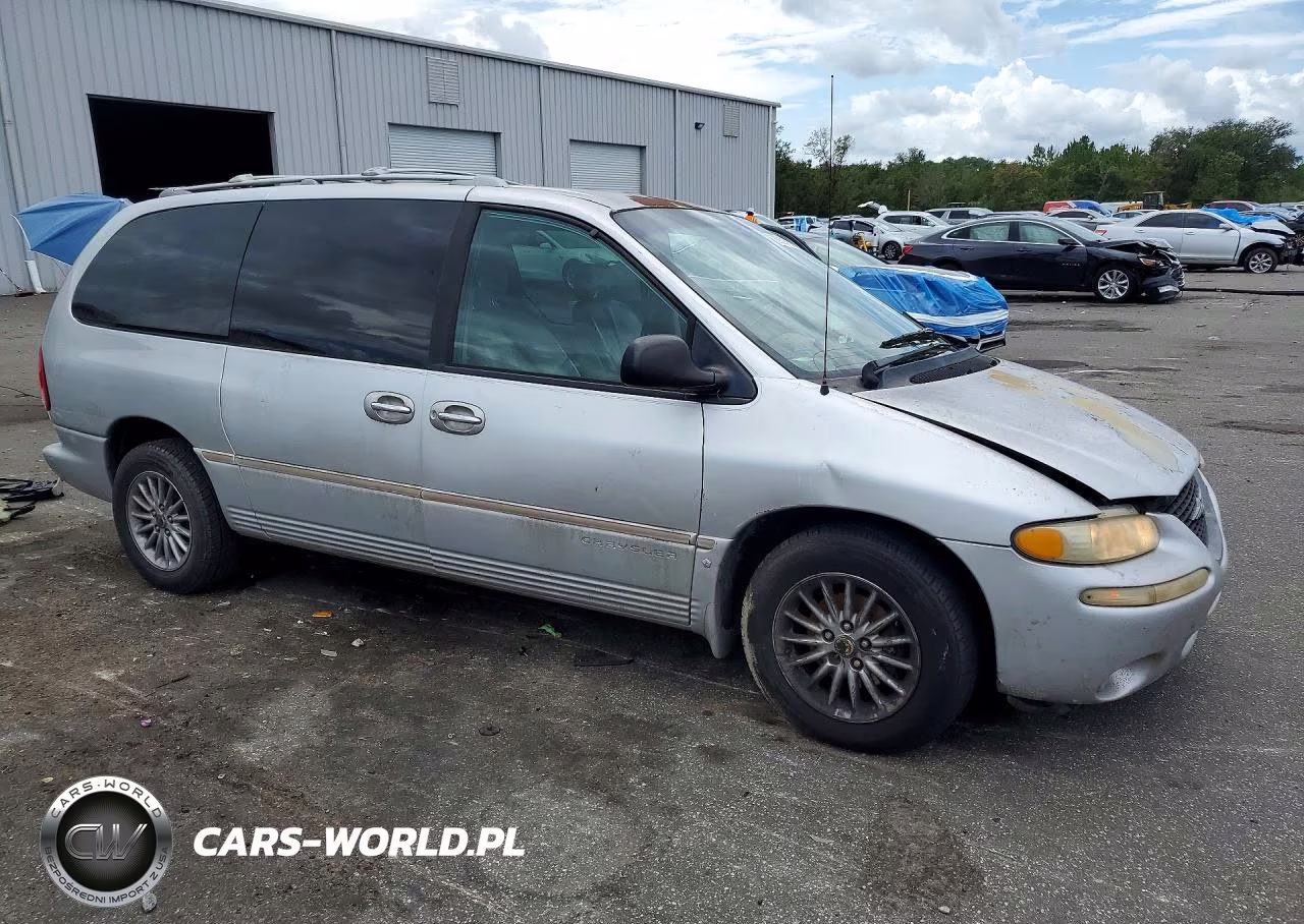 1999 Chrysler Town & Country Limited VIN:1C4GP64L8XB884902 - 4