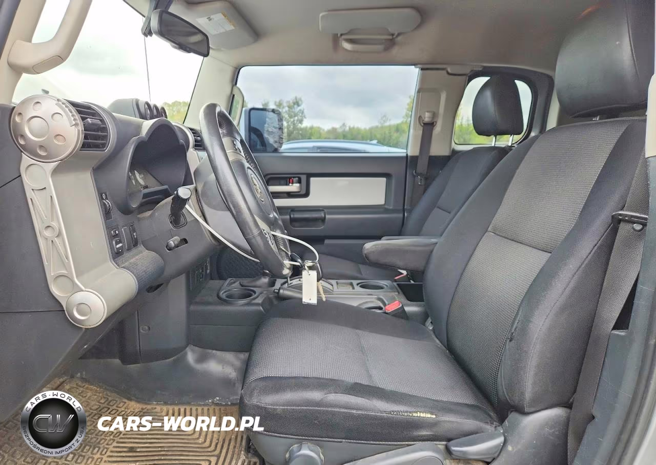 2012 Toyota Fj Cruiser Base VIN:JTEBU4BF2CK123101 - 7