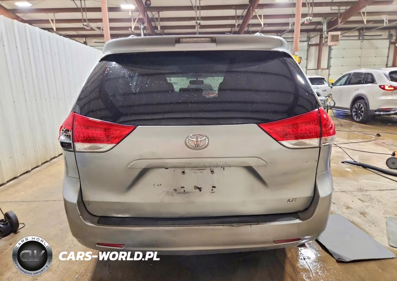 2013 Toyota Sienna Le VIN:5TDKK3DC4DS351781 - 6