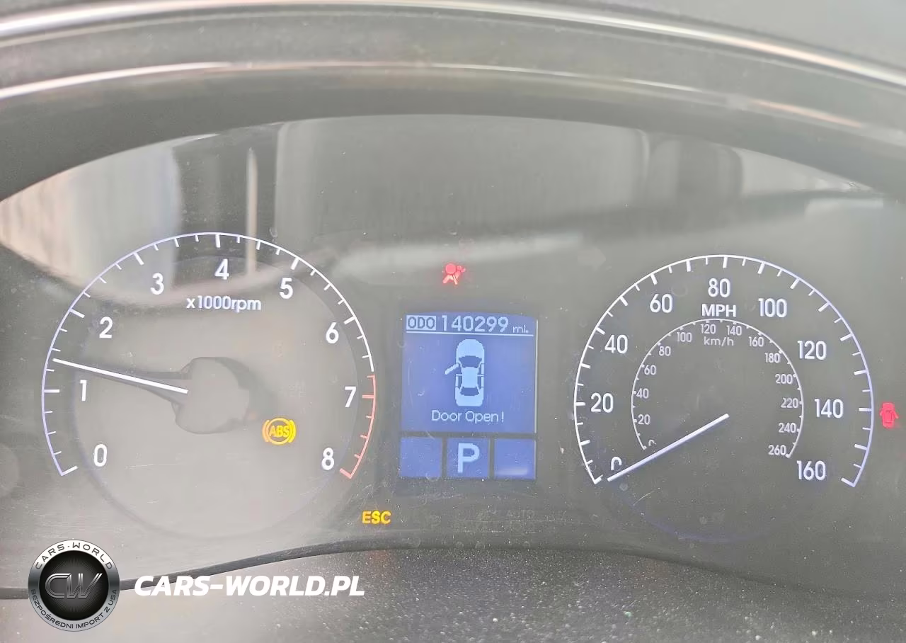 2013 Hyundai Genesis 3.8L VIN:KMHGC4DD6DU212910 - 9