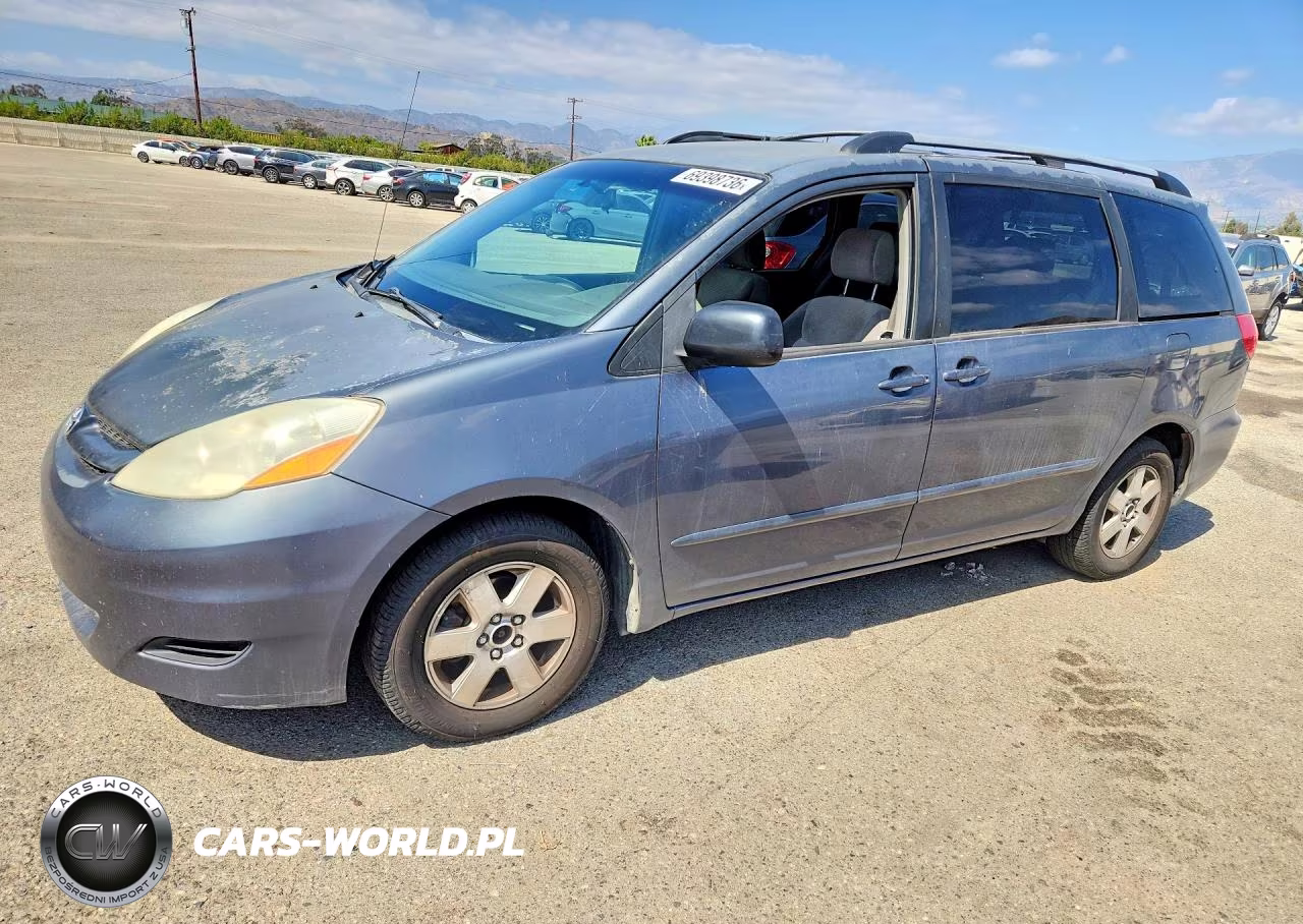 2008 Toyota Sienna Le 7-Passenger