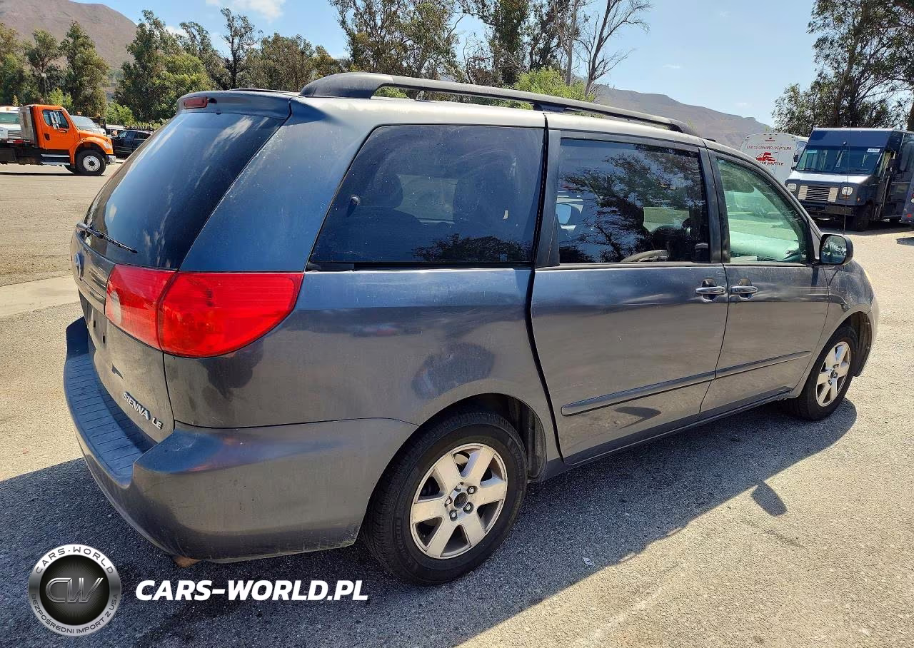 2008 Toyota Sienna Le 7-Passenger VIN:5TDZK23C98S213217 - 3