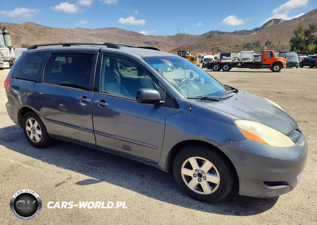 2008 Toyota Sienna Le 7-Passenger VIN:5TDZK23C98S213217 - 4
