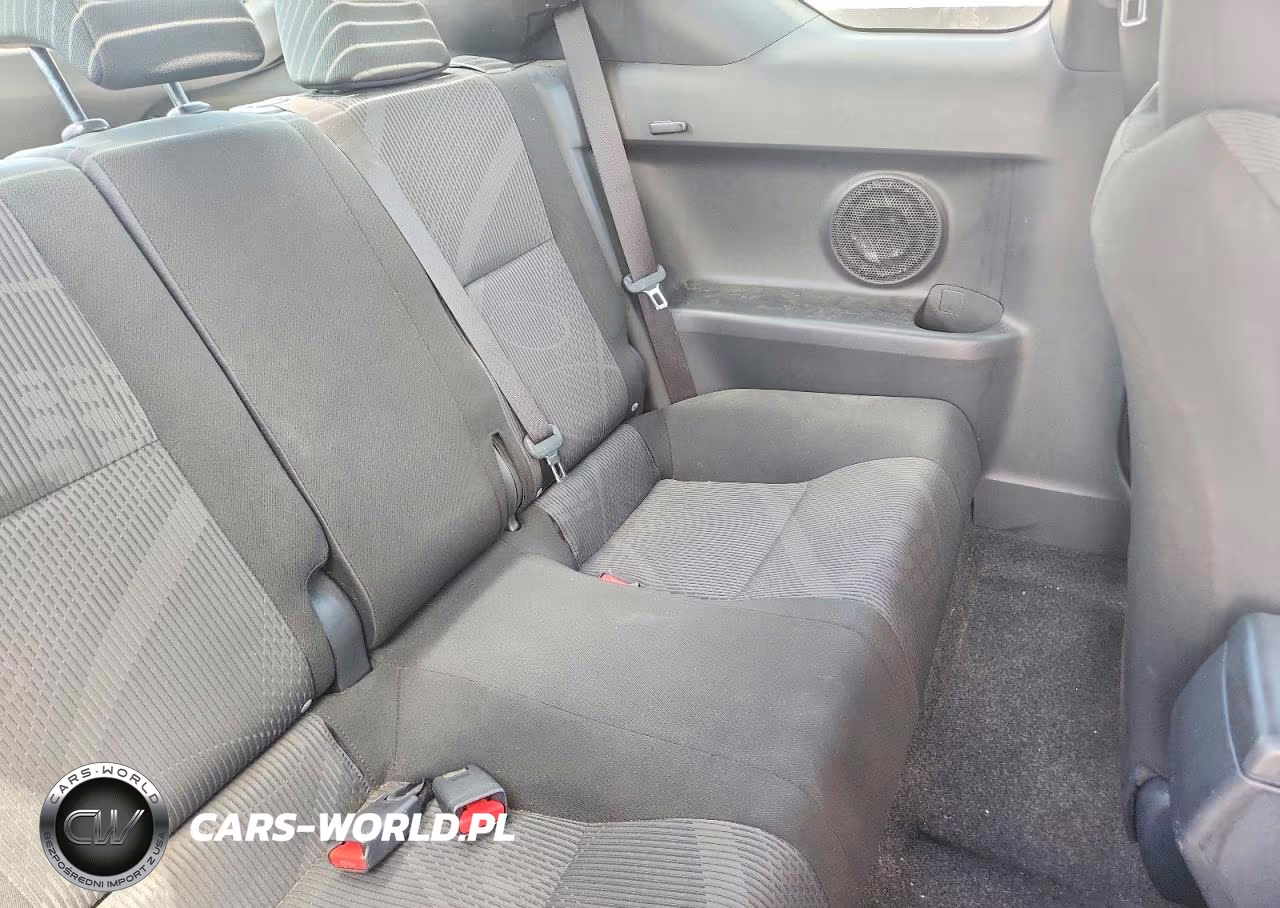 2011 Scion Tc Base VIN:JTKJF5C76B3003634 - 10