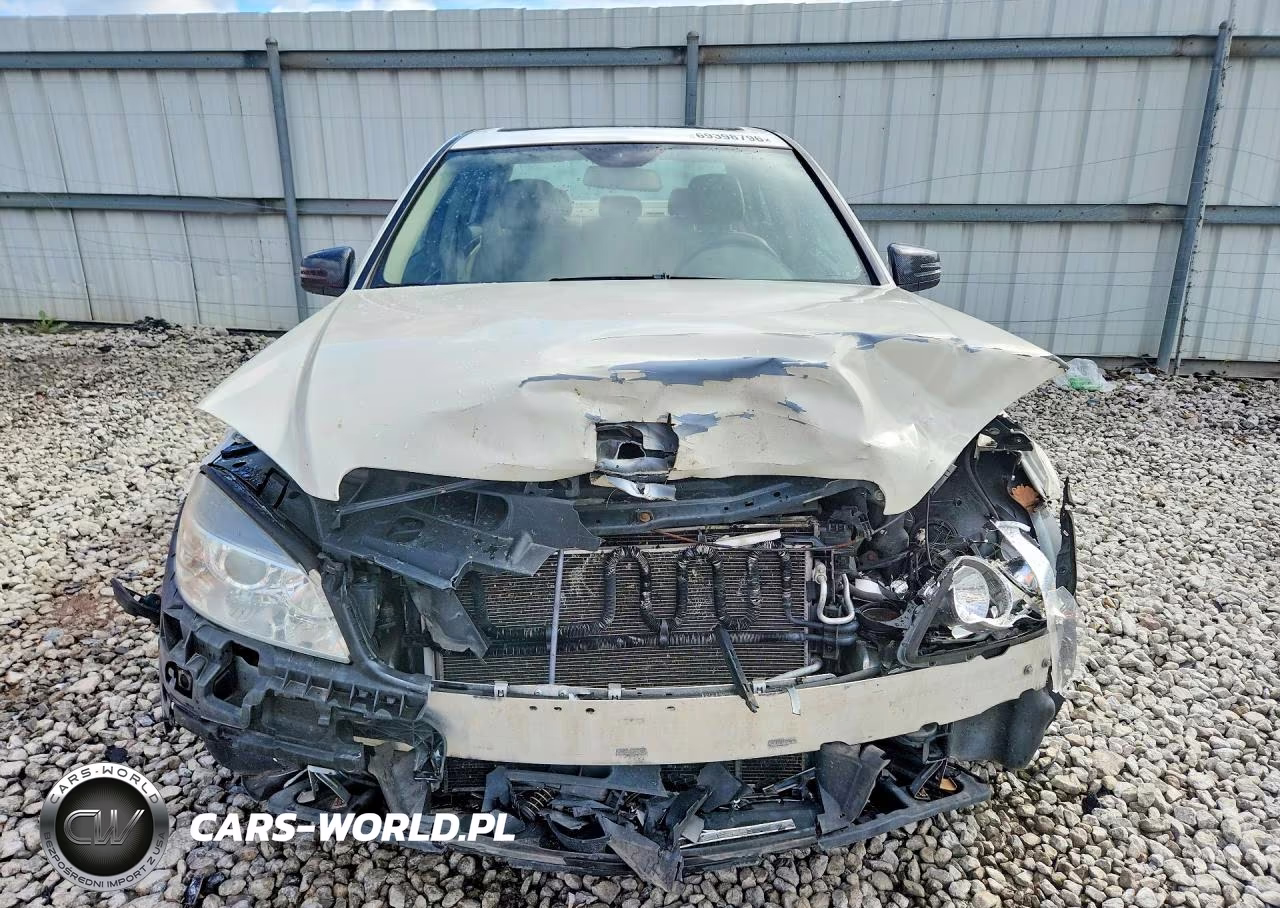 2010 Mercedes-Benz C 300 4Matic VIN:WDDGF8BB0AF436801 - 5