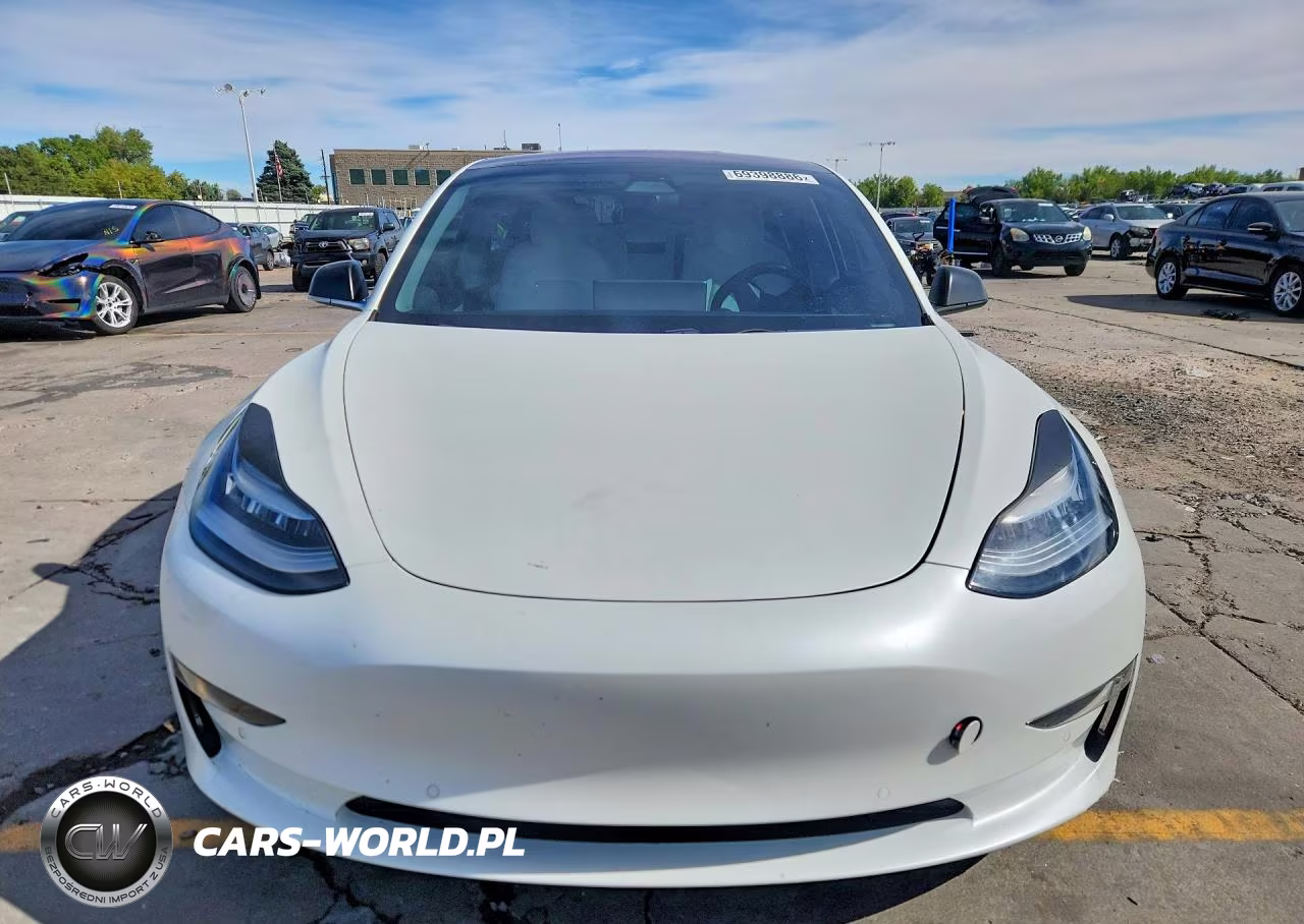 2018 Tesla Model 3 VIN:5YJ3E1EB9JF134829 - 5