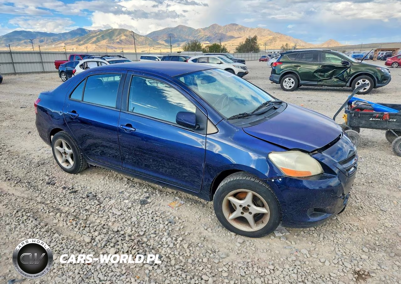 2008 Toyota Yaris Base VIN:JTDBT923881234243 - 4
