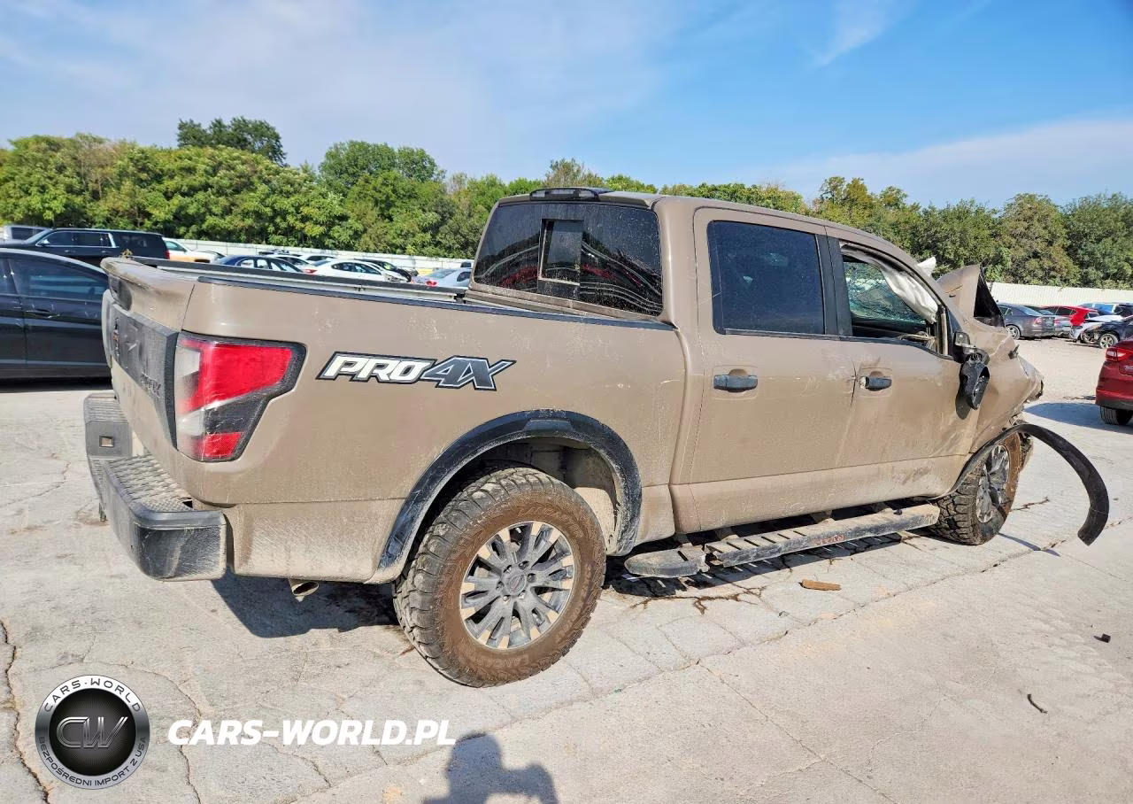 2020 Nissan Titan Pro-4X VIN:1N6AA1ED6LN507346 - 3