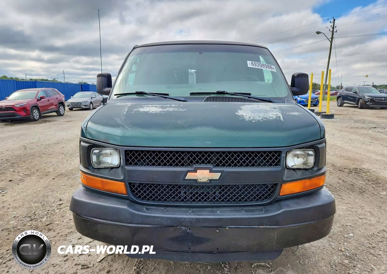 2010 Chevrolet Express 3500 Cargo Delivery Van VIN:1GC2GTBA9A1177380 - 5