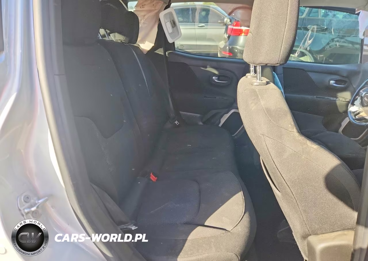2017 Jeep Renegade Latitude VIN:ZACCJABB2HPG36410 - 10