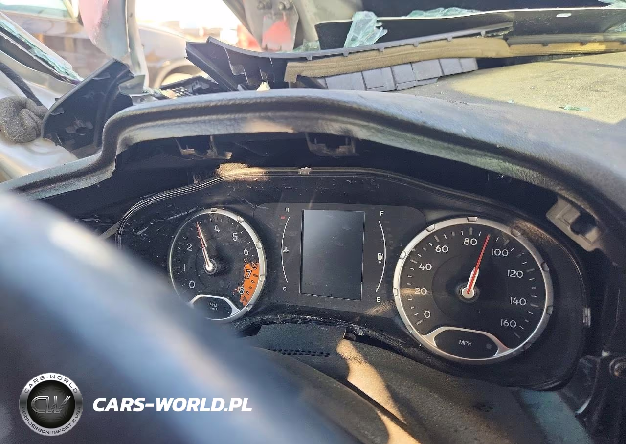 2017 Jeep Renegade Latitude VIN:ZACCJABB2HPG36410 - 9