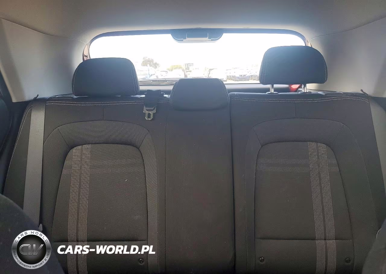 2020 Hyundai Venue Sel VIN:KMHRC8A30LU026273 - 10