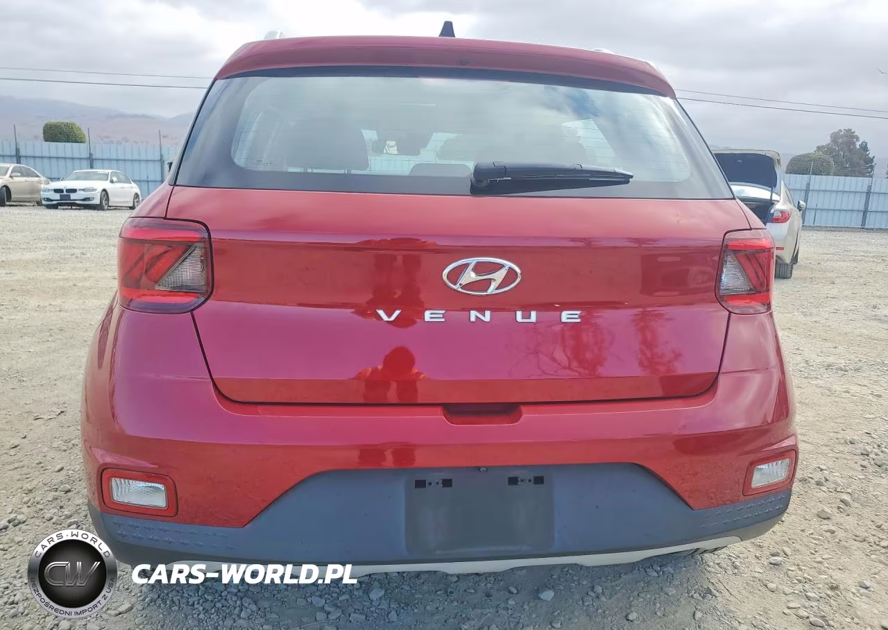 2020 Hyundai Venue Sel VIN:KMHRC8A30LU026273 - 6
